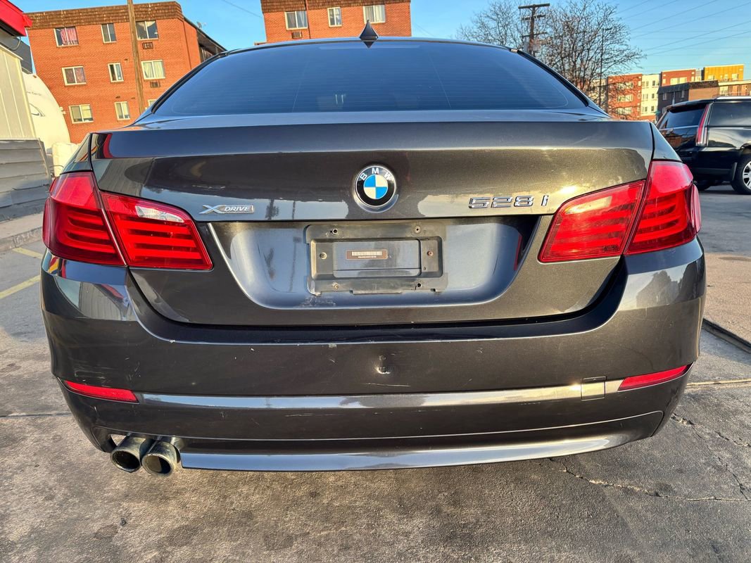 Used 2013 BMW 528i xDrive Sedan AWD/4WD image 8