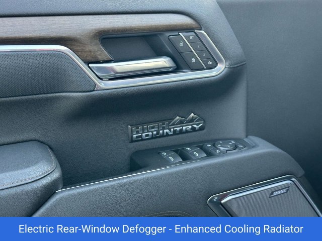 Certified 2025 Chevrolet Silverado 1500 High Country w/ Technology Package AWD/4WD image 18