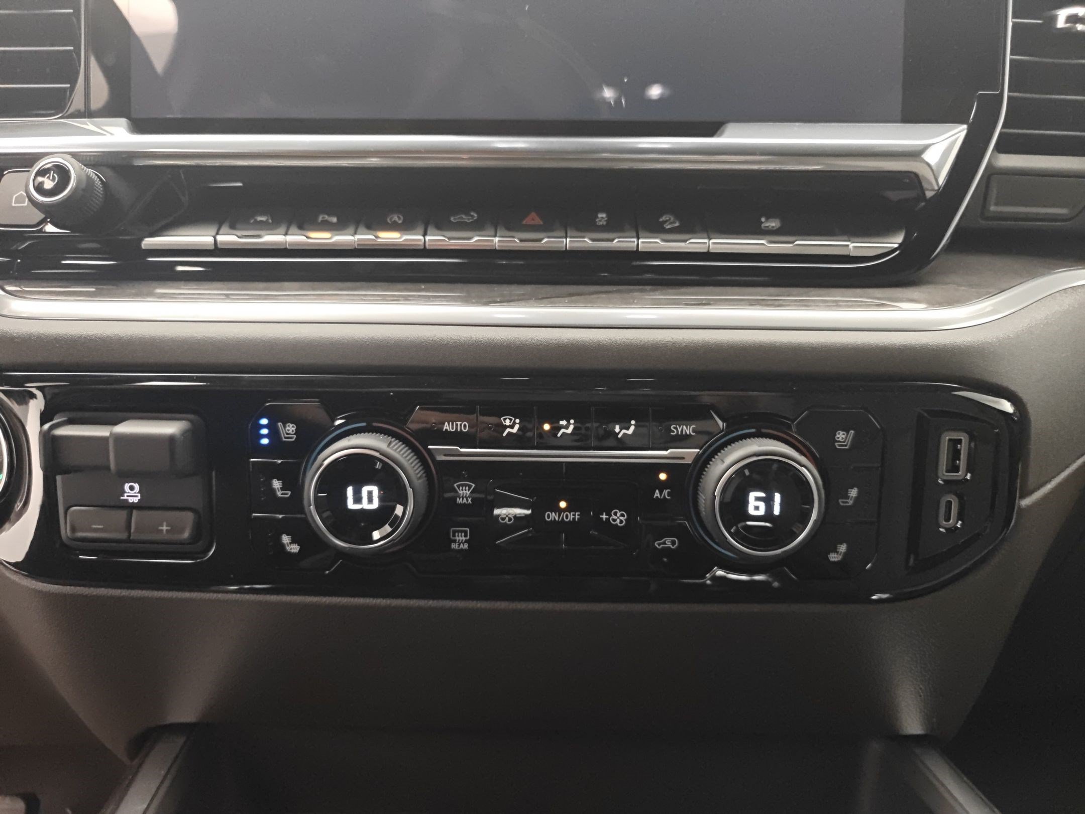New 2026 Chevrolet Silverado 1500 LTZ AWD/4WD image 17