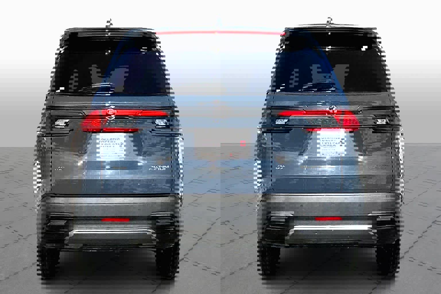 Certified 2024 Toyota Grand Highlander Platinum image 10