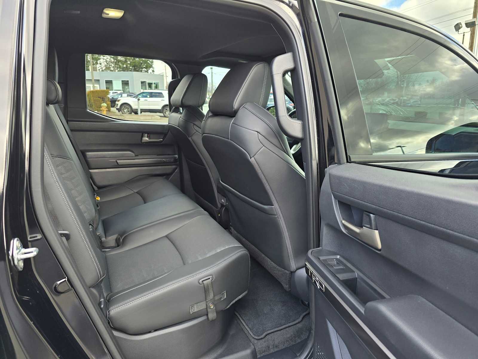 Used 2025 Toyota Tacoma TRD Off-Road w/ TRD Off Road Premium Package image 12