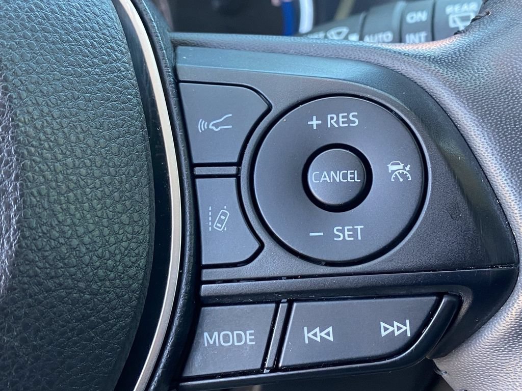 Certified 2023 Toyota RAV4 XLE Premium AWD/4WD image 27