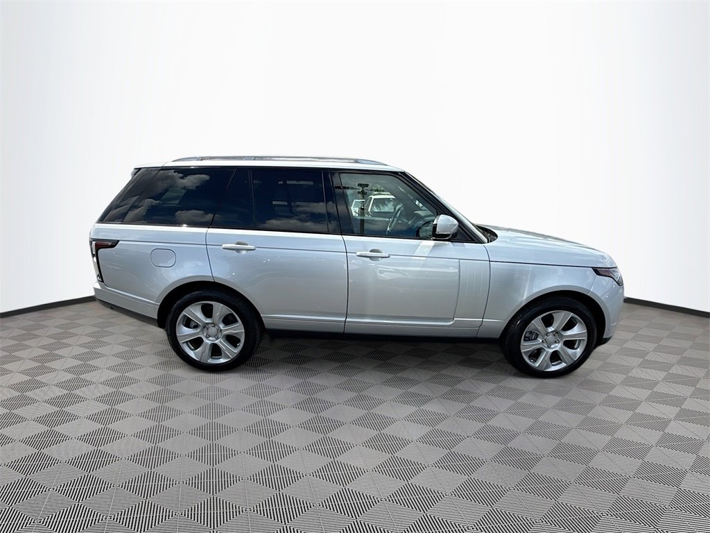 Used 2019 Land Rover Range Rover Supercharged image 5