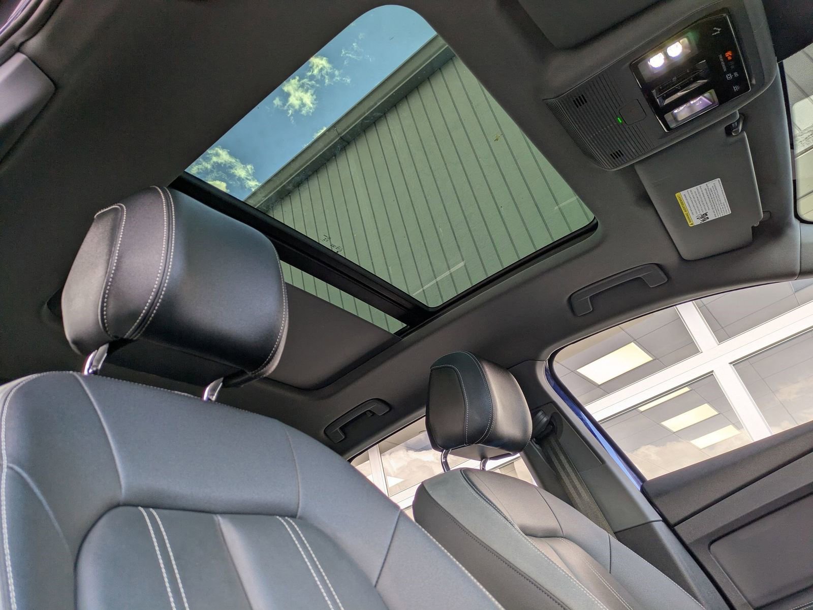 Used 2023 Audi Q4 e-tron Premium Plus w/ Premium Plus image 21