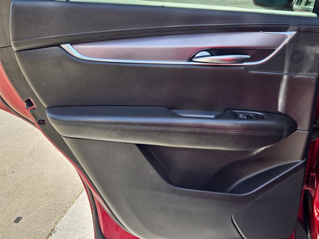 Used 2019 Cadillac XT5 Luxury AWD/4WD image 39
