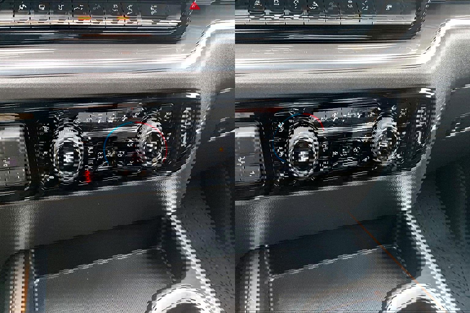 Used 2024 Chevrolet Silverado 1500 High Country w/ Z71 Off-Road Package image 30