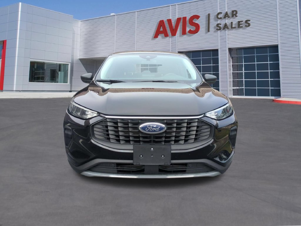 Used 2025 Ford Escape Active AWD/4WD image 2