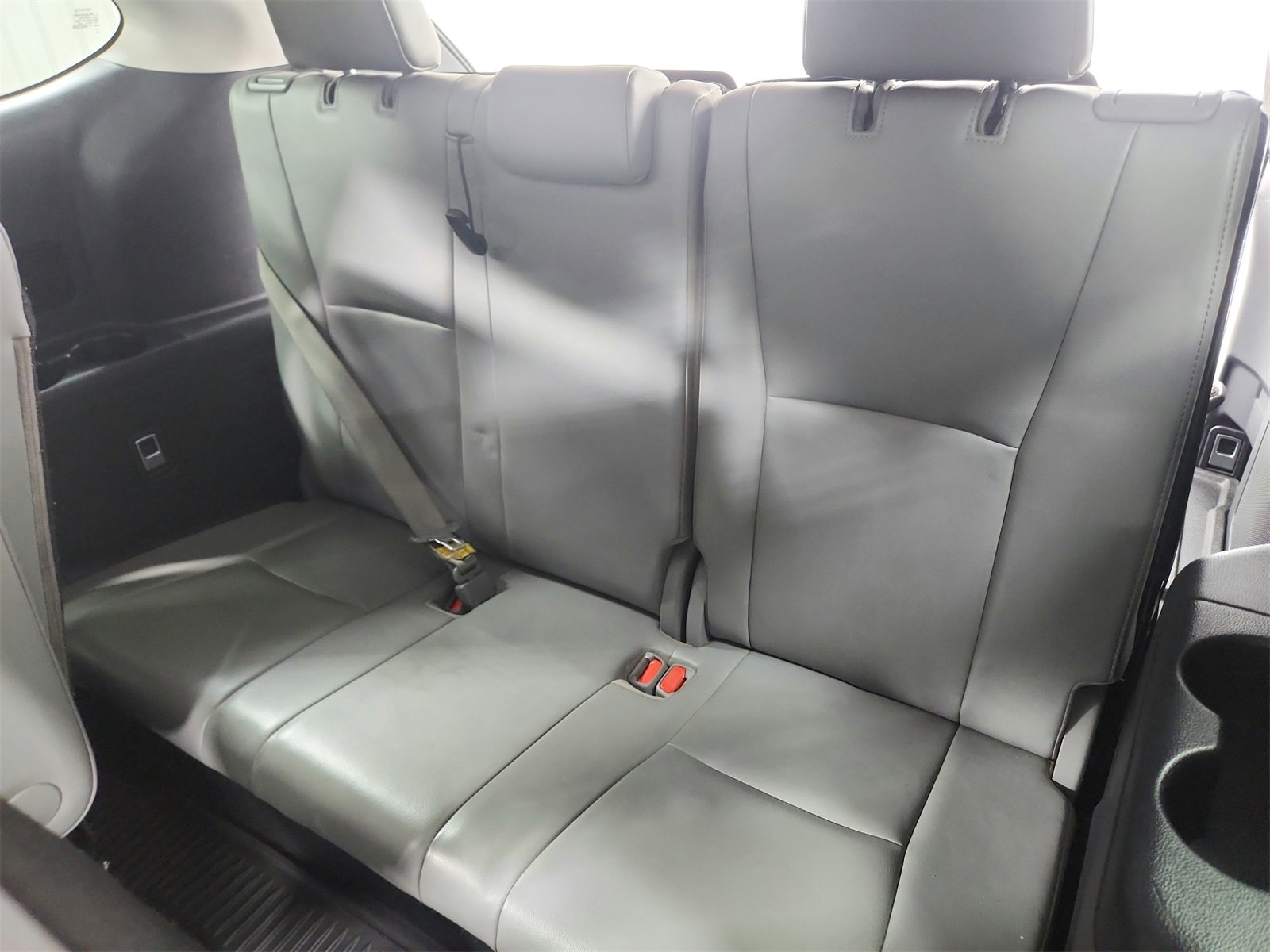 Used 2020 Toyota Highlander Platinum image 35