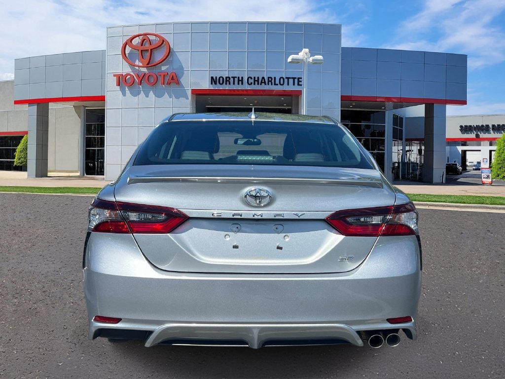 Used 2024 Toyota Camry SE FWD image 6