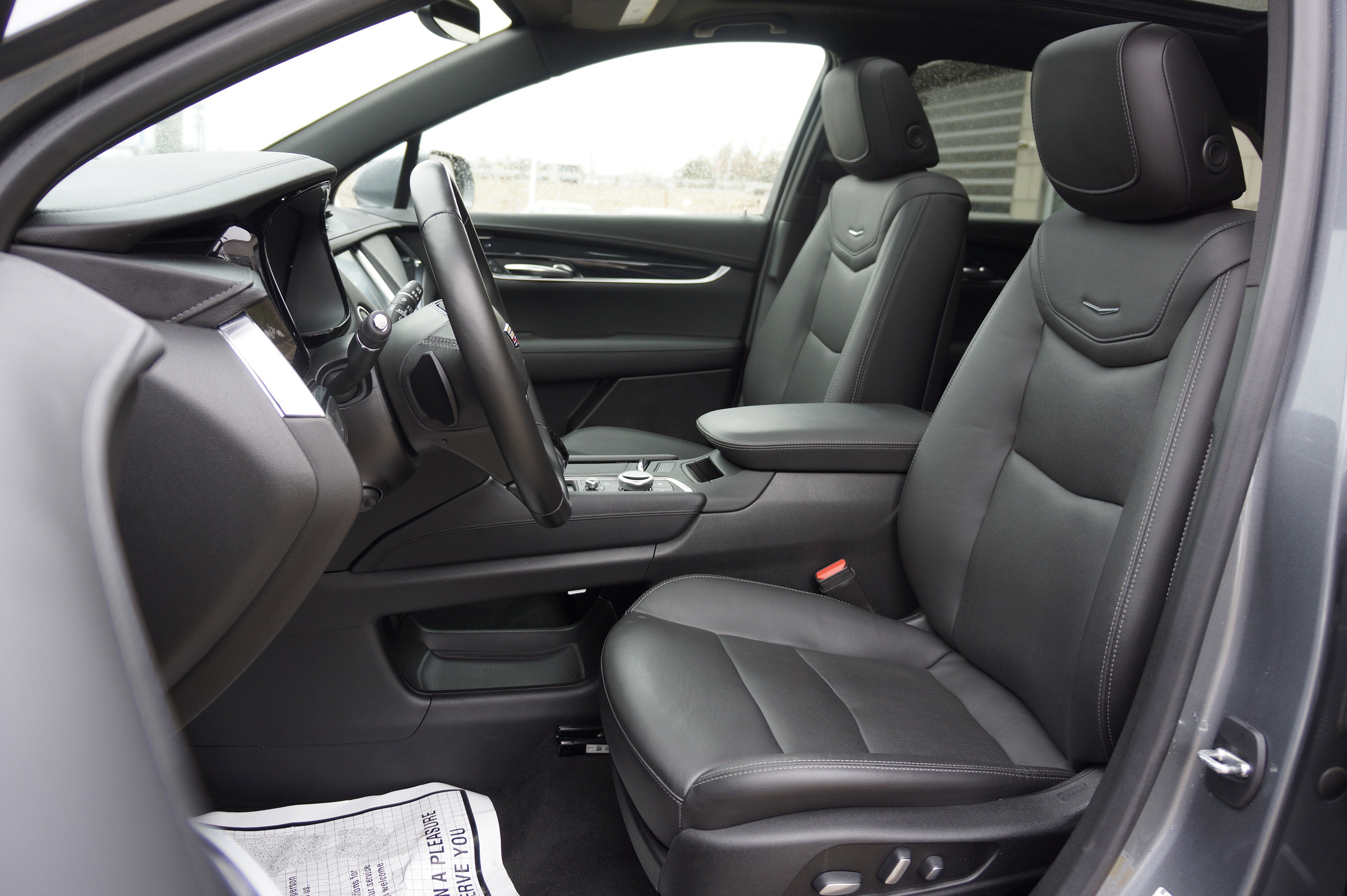 Used 2025 Cadillac XT5 Premium Luxury image 24