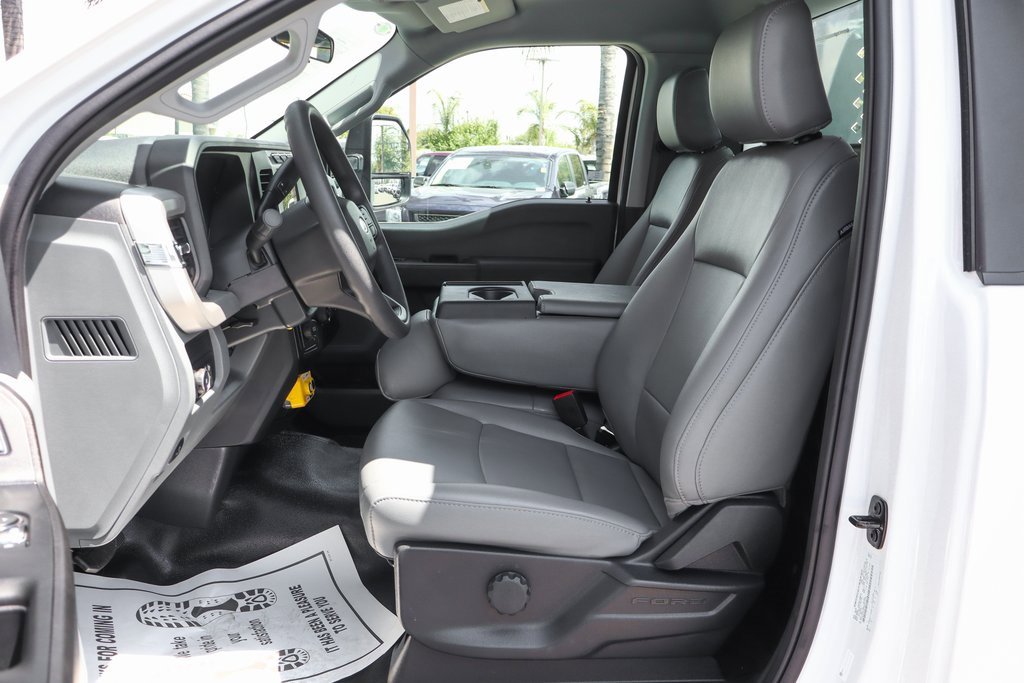 Used 2024 Ford F450 XL w/ XL Chrome Package image 20