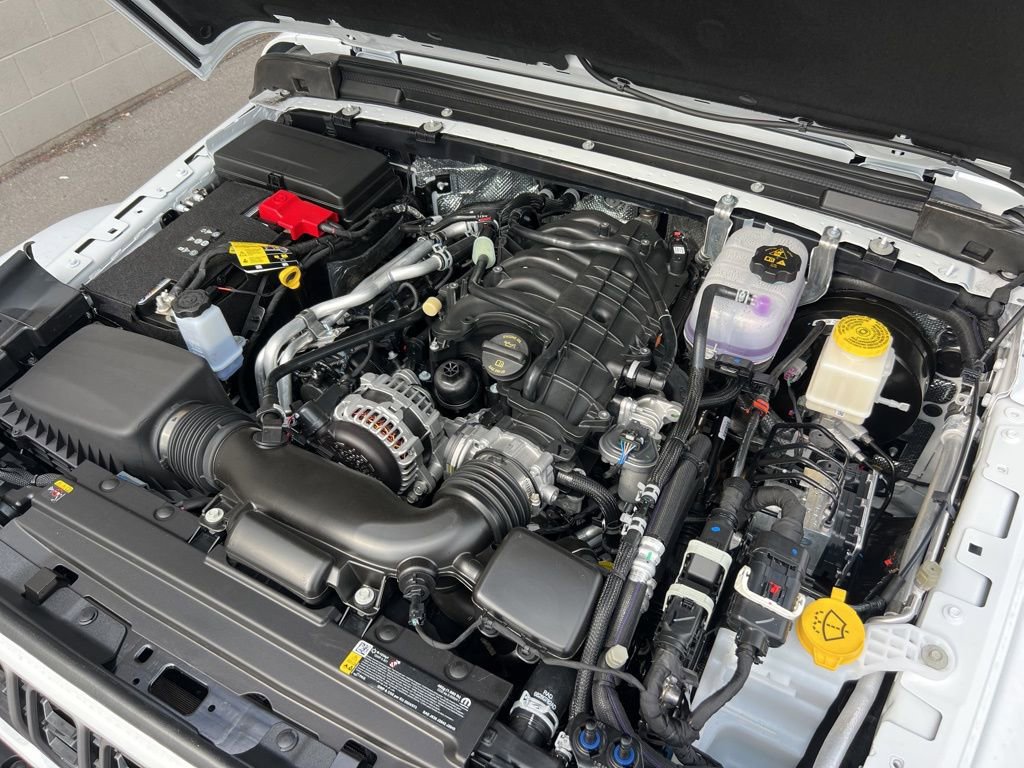 New 2025 Jeep Gladiator High Tide image 26