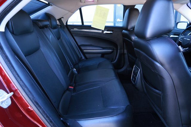 Used 2017 Chrysler 300 C RWD image 30