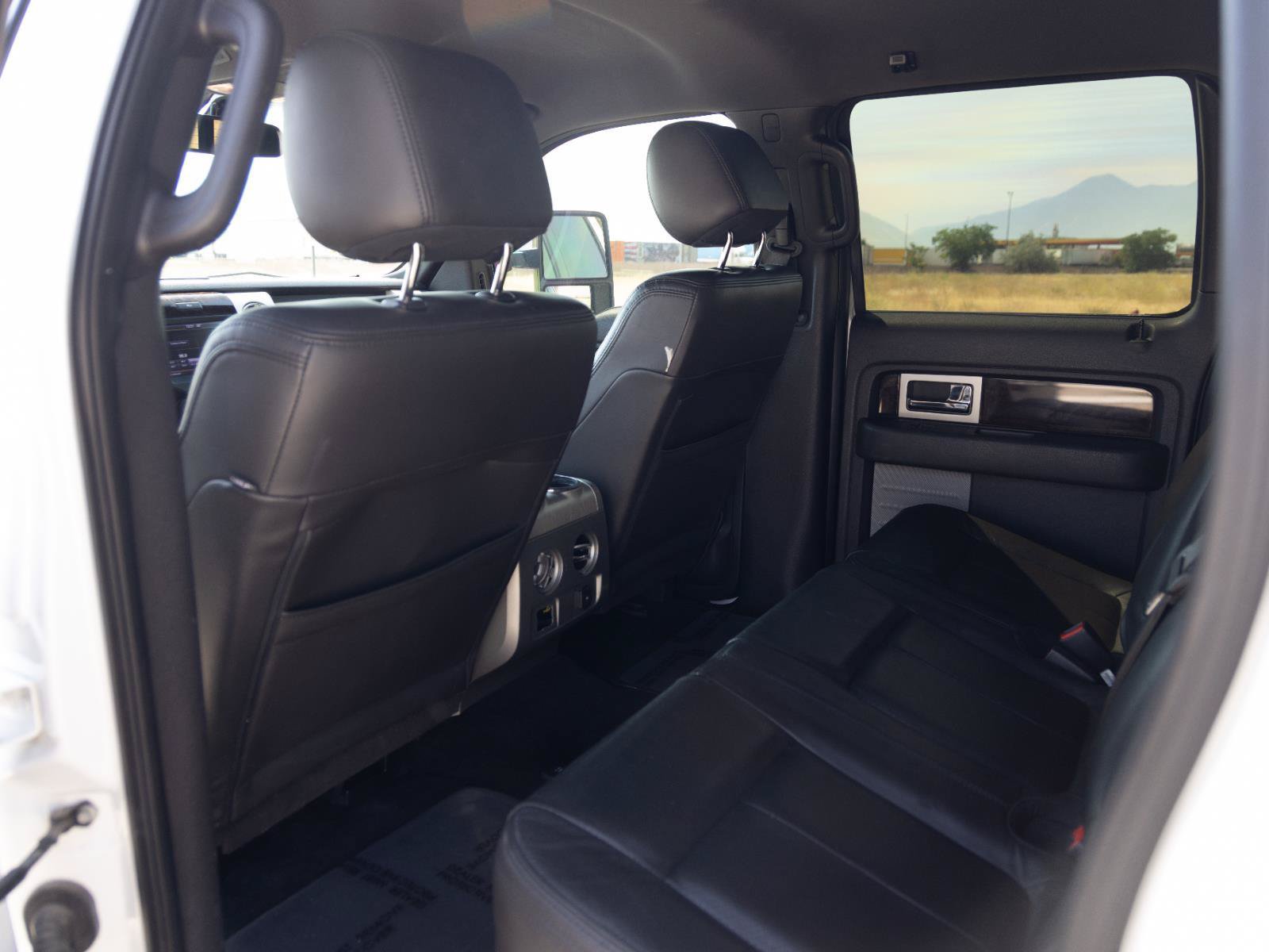 Used 2013 Ford F150 Platinum AWD/4WD image 19