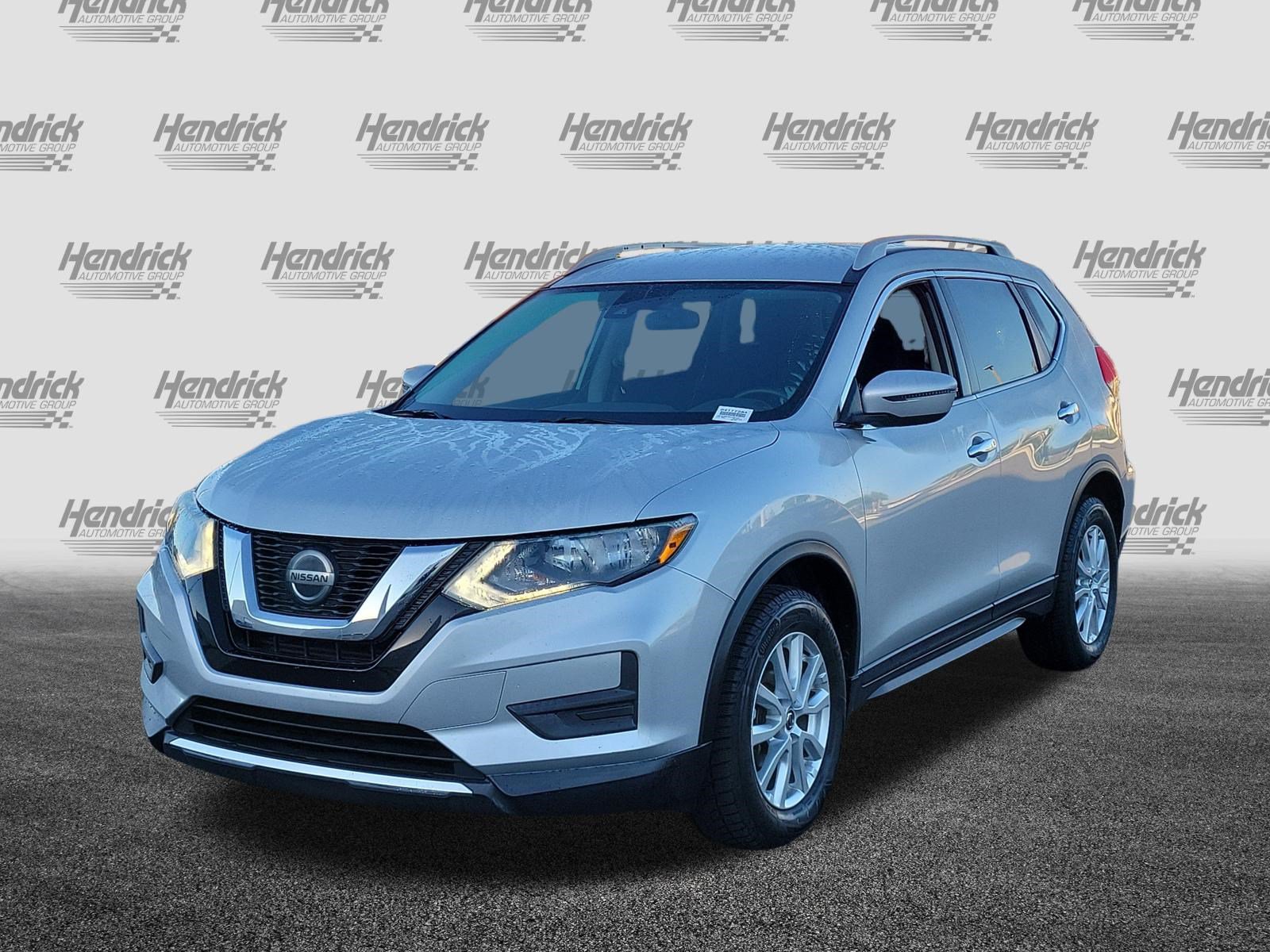 Used 2020 Nissan Rogue S w/ Special Edition Package FWD image 3