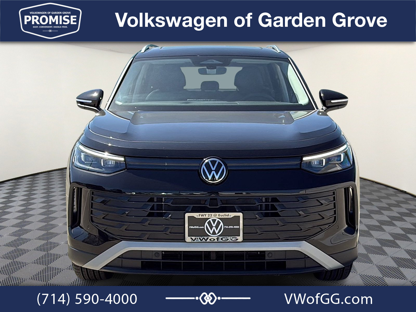 New 2026 Volkswagen Tiguan SE FWD image 3