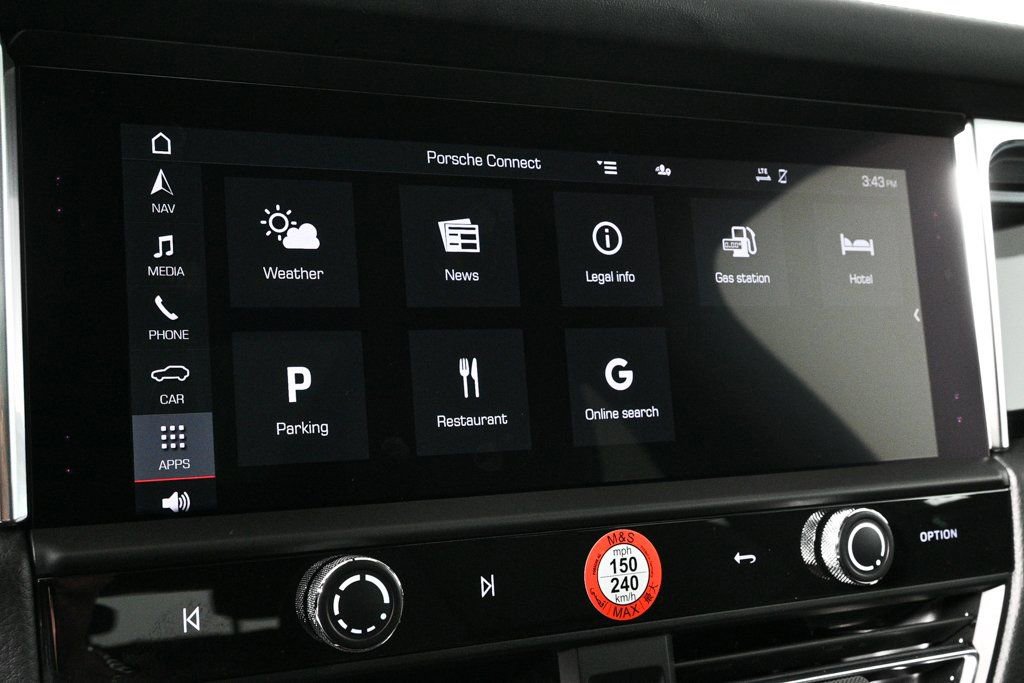 Certified 2026 Porsche Macan AWD/4WD image 14