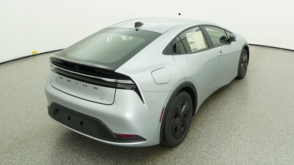 New 2026 Toyota Prius Plug-In Hybrid FWD image 6