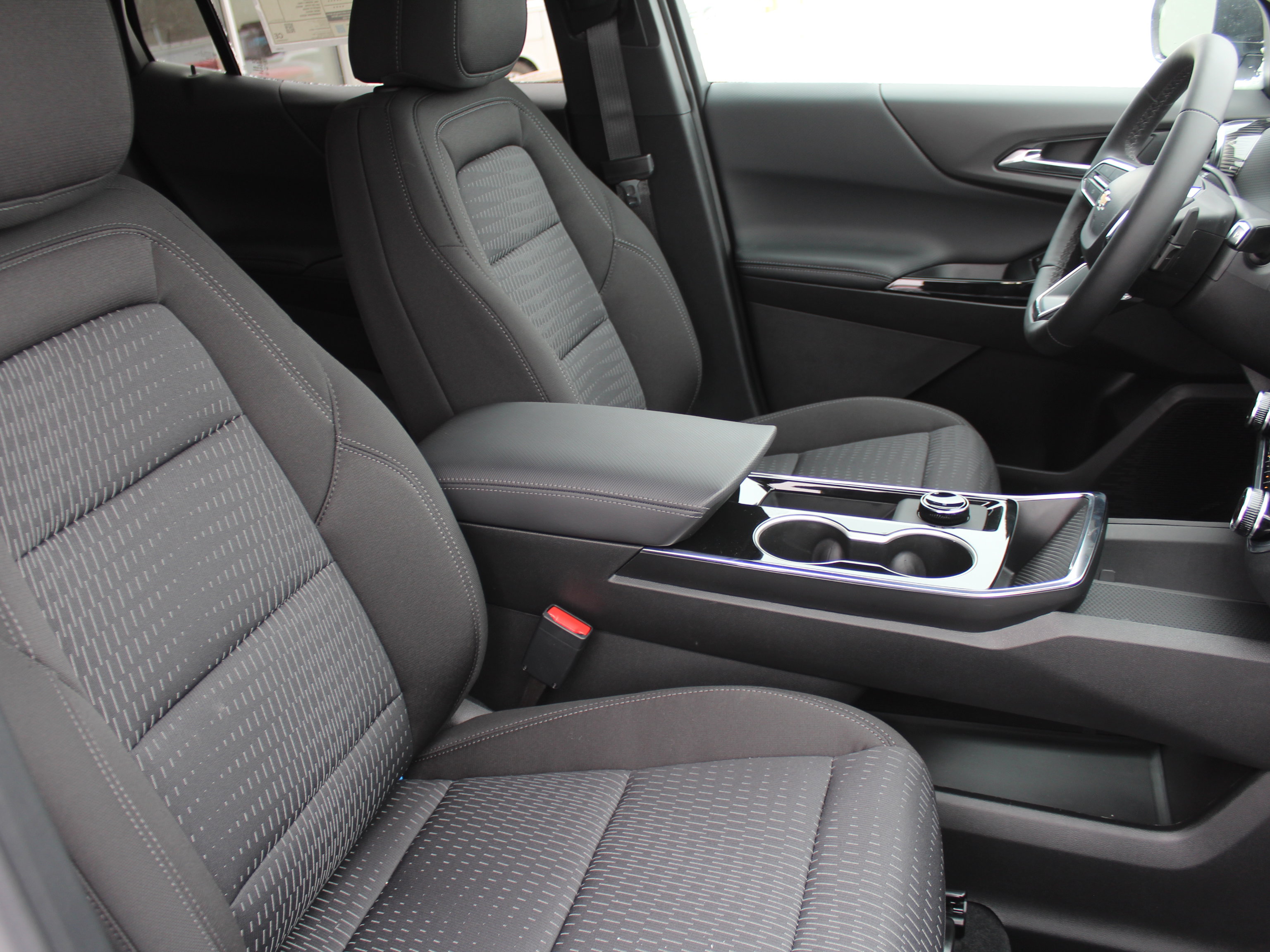 New 2026 Chevrolet Equinox LT image 15