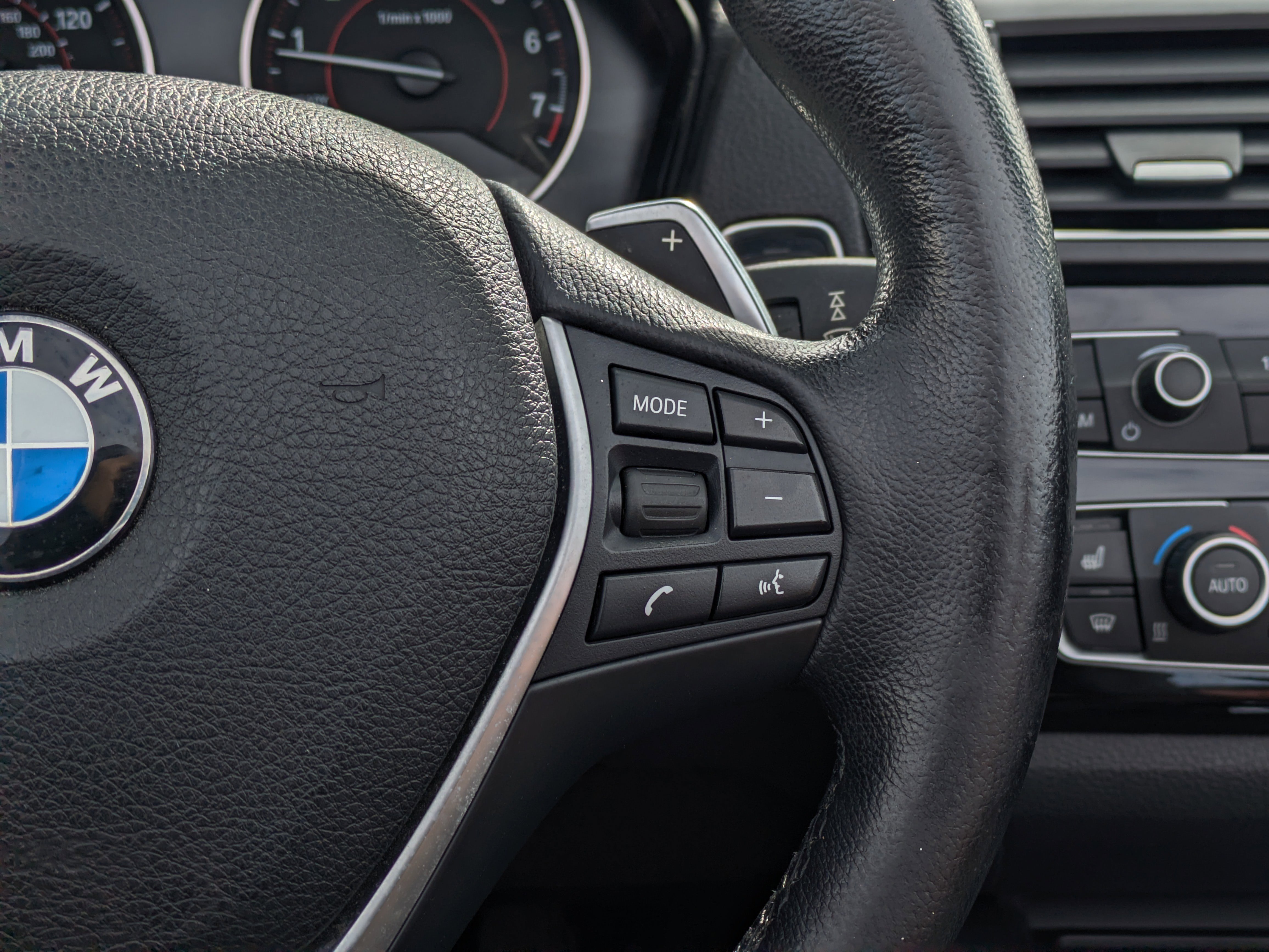 Used 2016 BMW 228i xDrive Convertible image 21