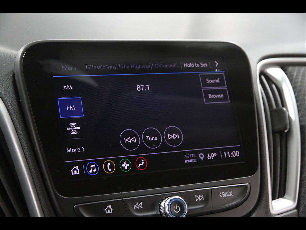 Used 2022 Chevrolet Malibu LT FWD image 11