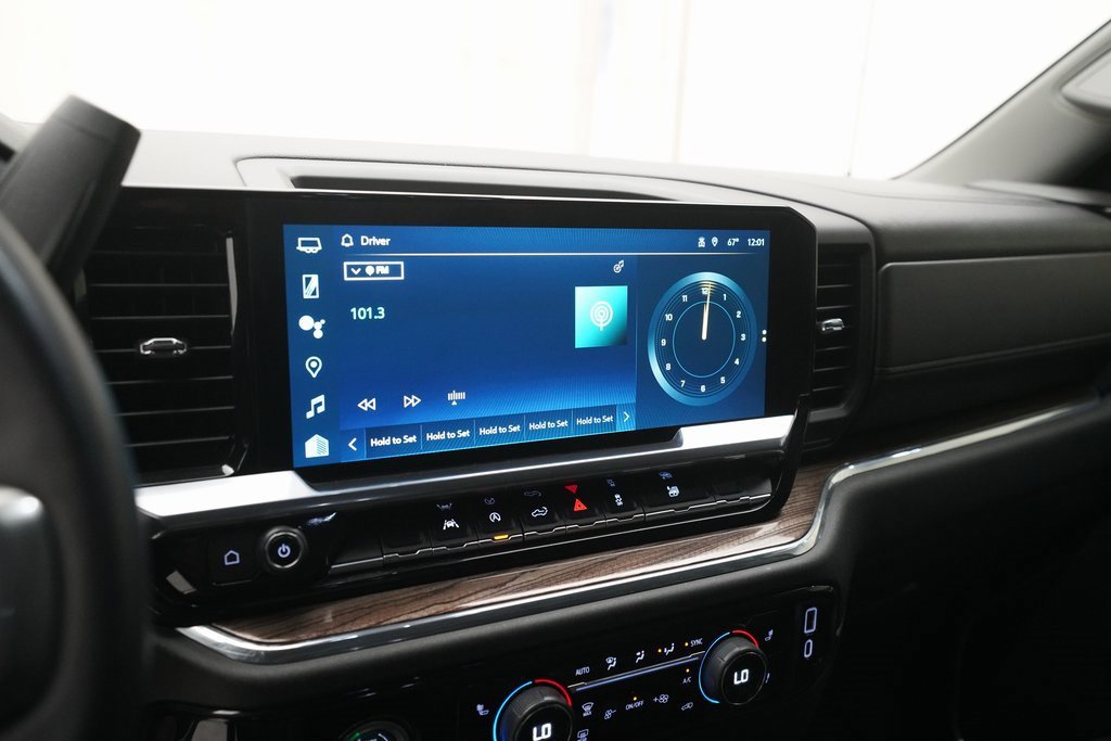 Used 2023 Chevrolet Silverado 1500 LT image 6