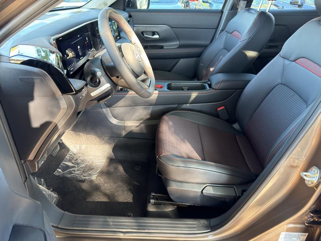 New 2026 Nissan Kicks SR image 16