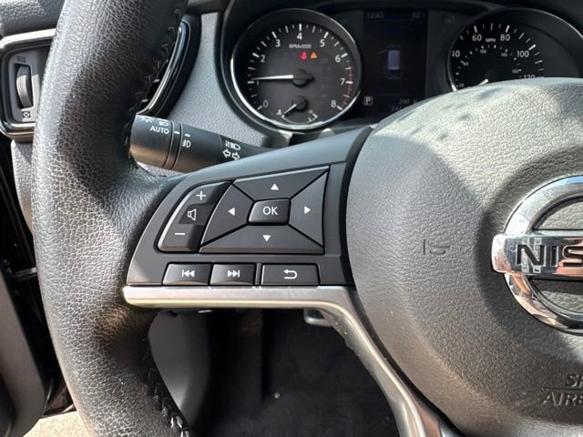Used 2020 Nissan Rogue SV w/ Sun & Sound Touring Package AWD/4WD image 14