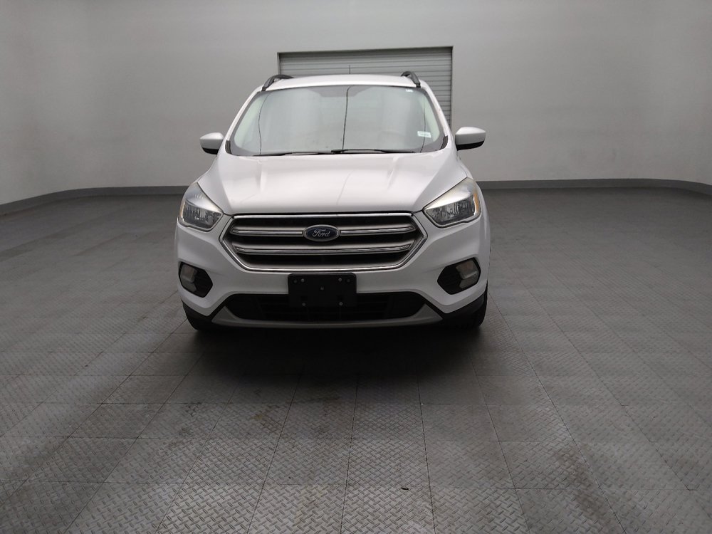Used 2018 Ford Escape SE FWD image 15