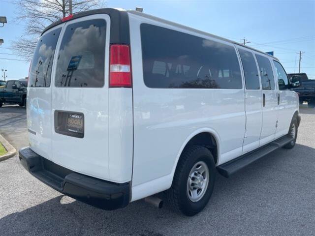 Used 2022 Chevrolet Express 3500 LS image 7