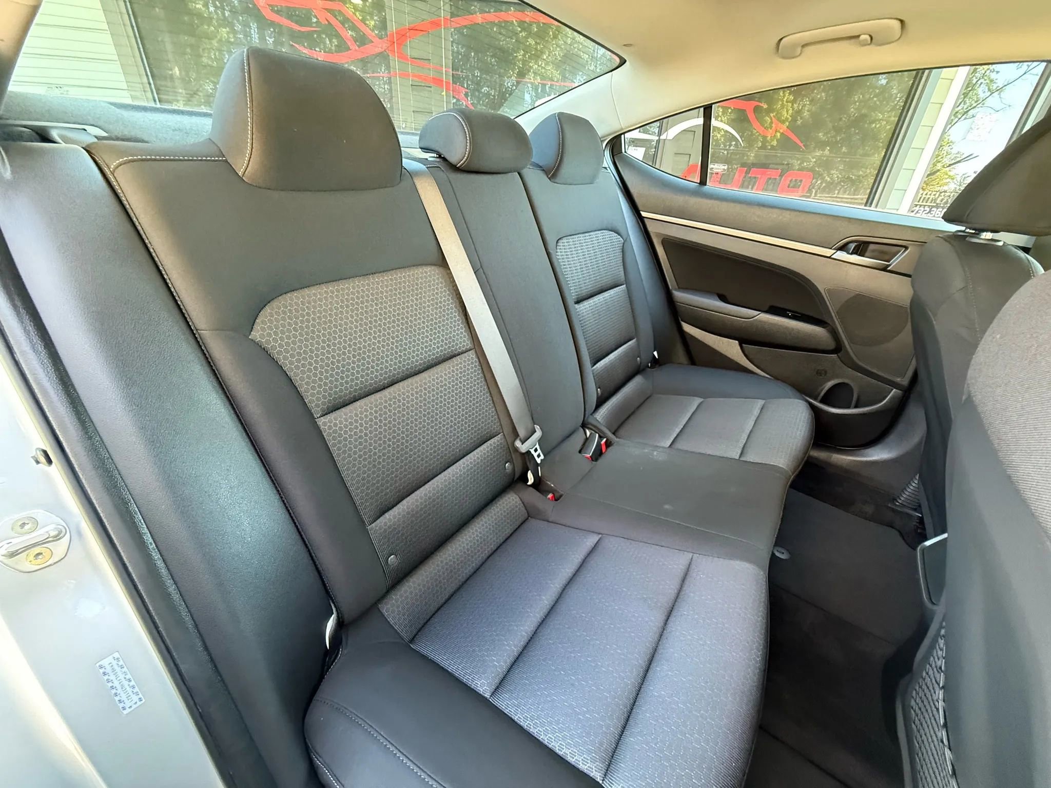Used 2017 Hyundai Elantra Value Edition w/ Cargo Package image 26