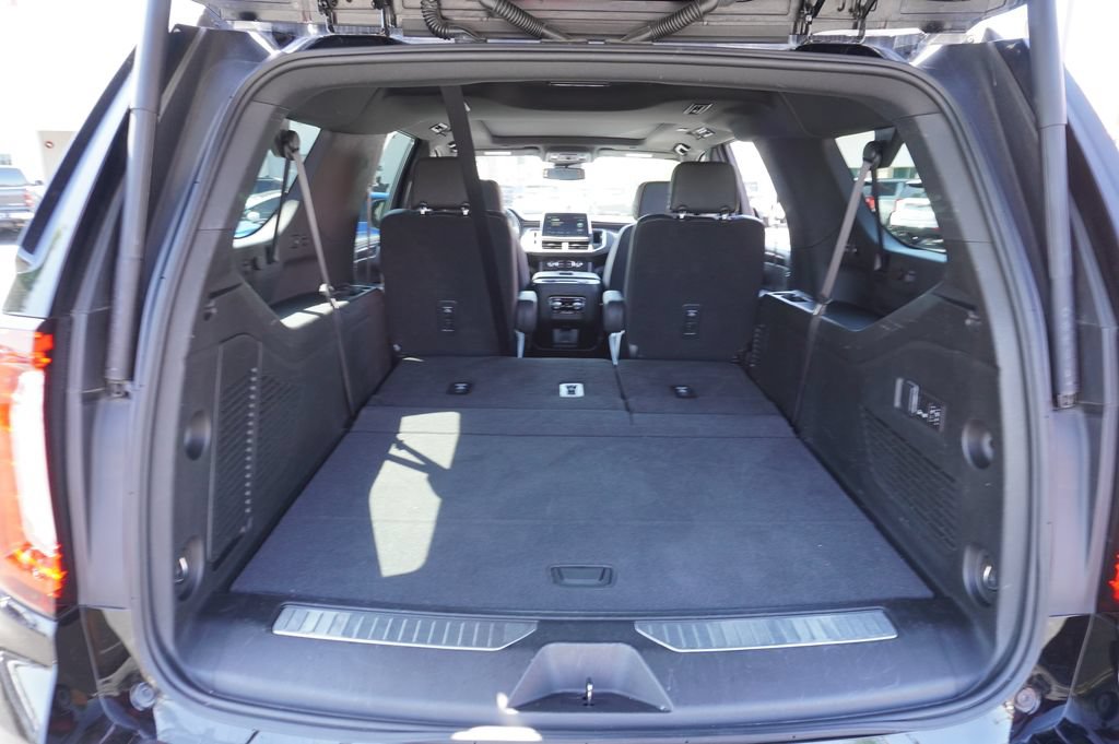 Certified 2023 GMC Yukon XL AT4 w/ Technology Package AWD/4WD image 9