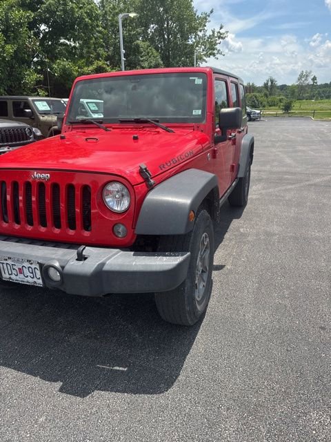 Used 2015 Jeep Wrangler Unlimited Rubicon w/ Connectivity Group AWD/4WD image 11
