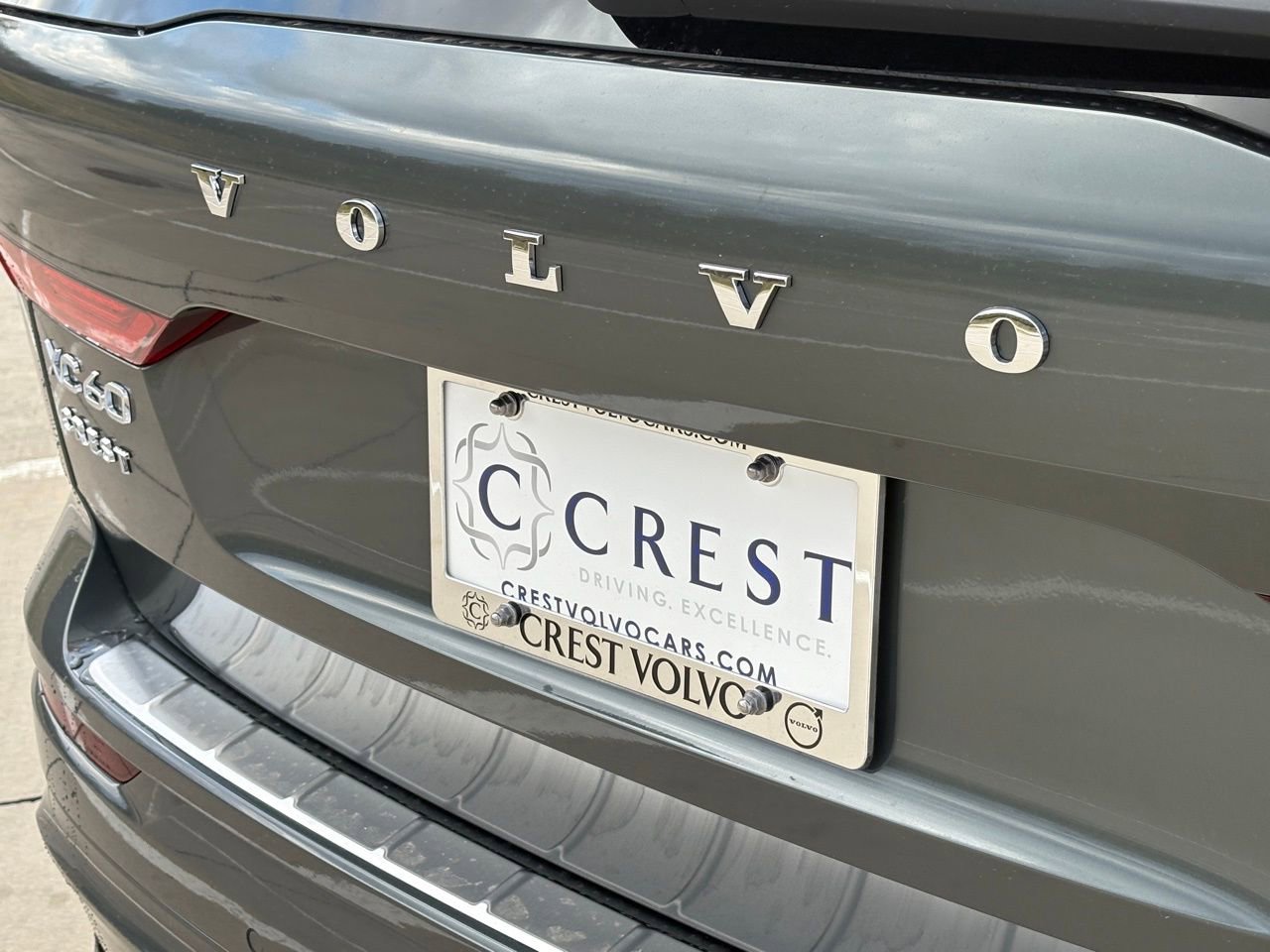 New 2026 Volvo XC60 T8 Plus w/ Protection Package Premier image 7