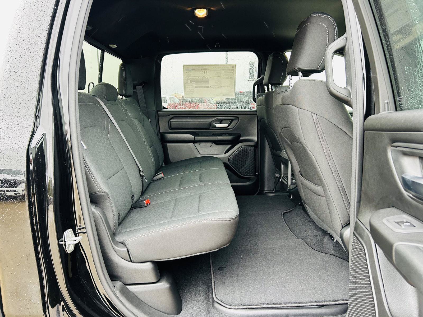 New 2027 RAM 1500 Express AWD/4WD image 29