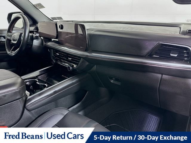 Used 2025 Chevrolet Suburban RST w/ RST Capability Package image 34