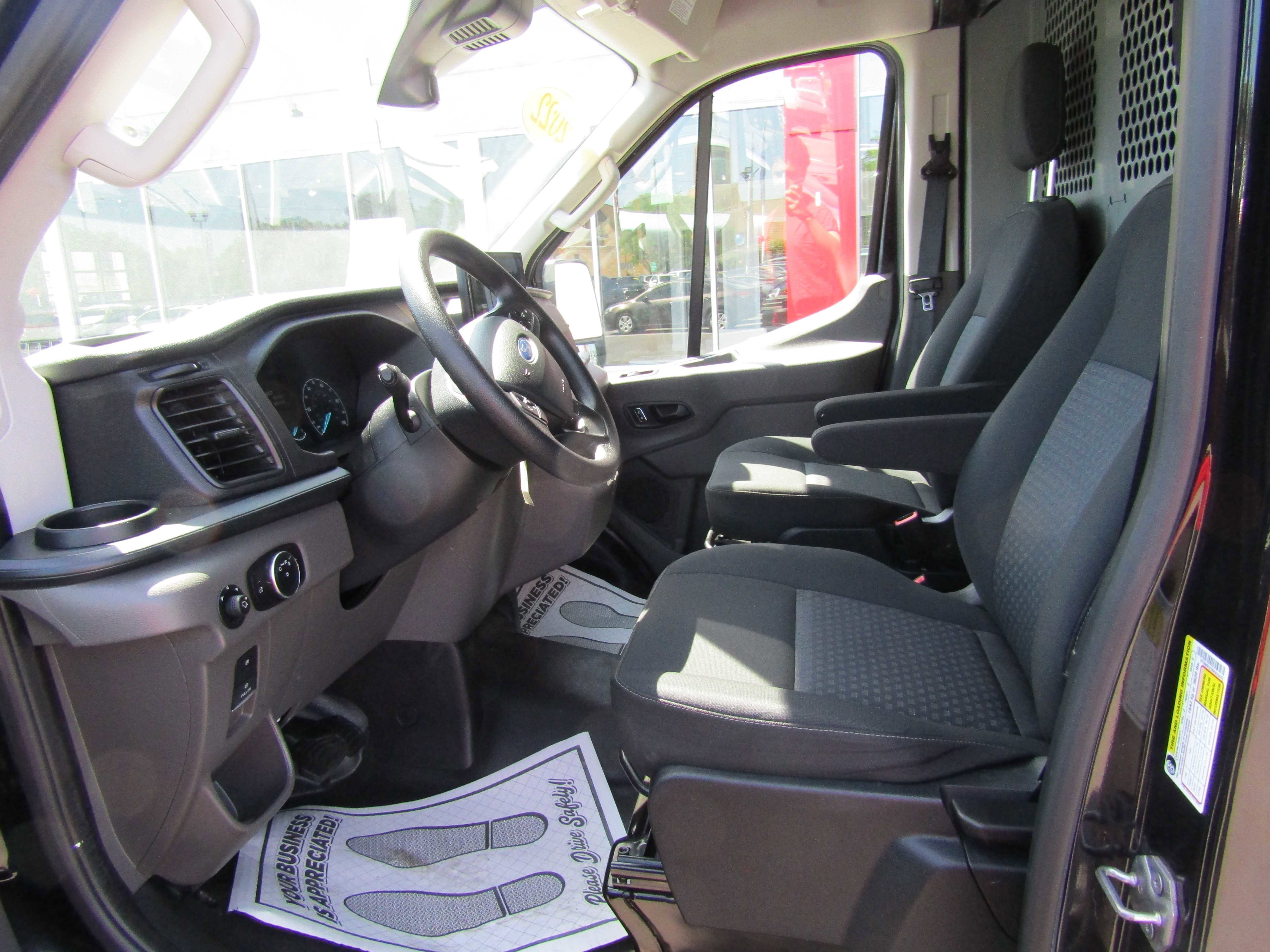 Used 2022 Ford E-Transit Medium Roof RWD image 9