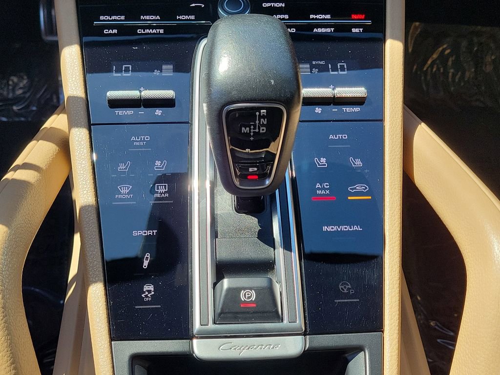 Certified 2020 Porsche Cayenne S image 32