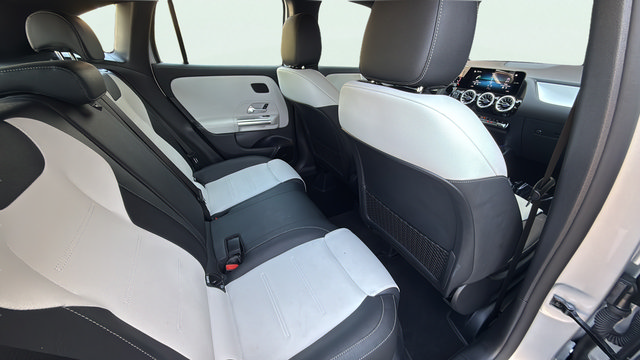 Used 2023 Mercedes-Benz GLA 35 AMG 4MATIC image 26