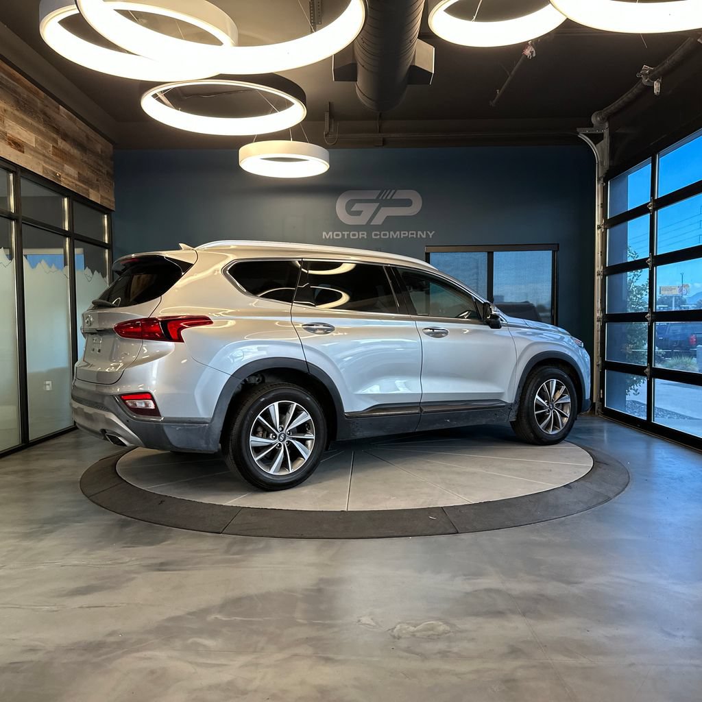 Used 2020 Hyundai Santa Fe Limited AWD/4WD image 3