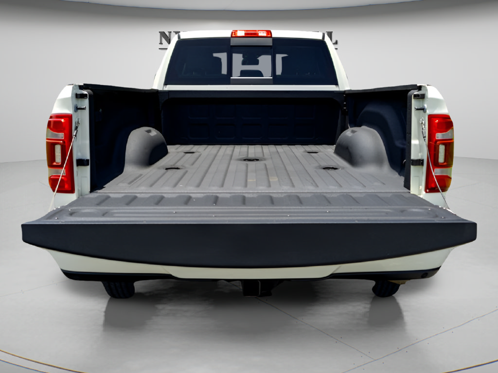Used 2024 RAM 3500 Laramie AWD/4WD image 25