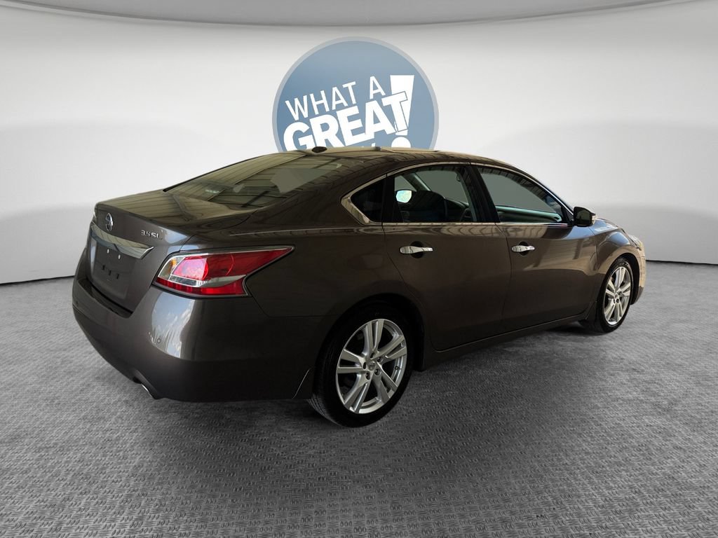 Used 2015 Nissan Altima 3.5 SL FWD image 3
