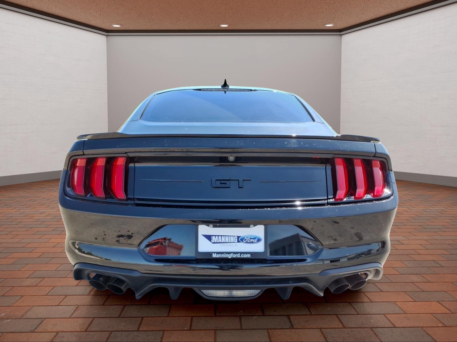 Used 2022 Ford Mustang GT Premium w/ Black Accent Package RWD image 7