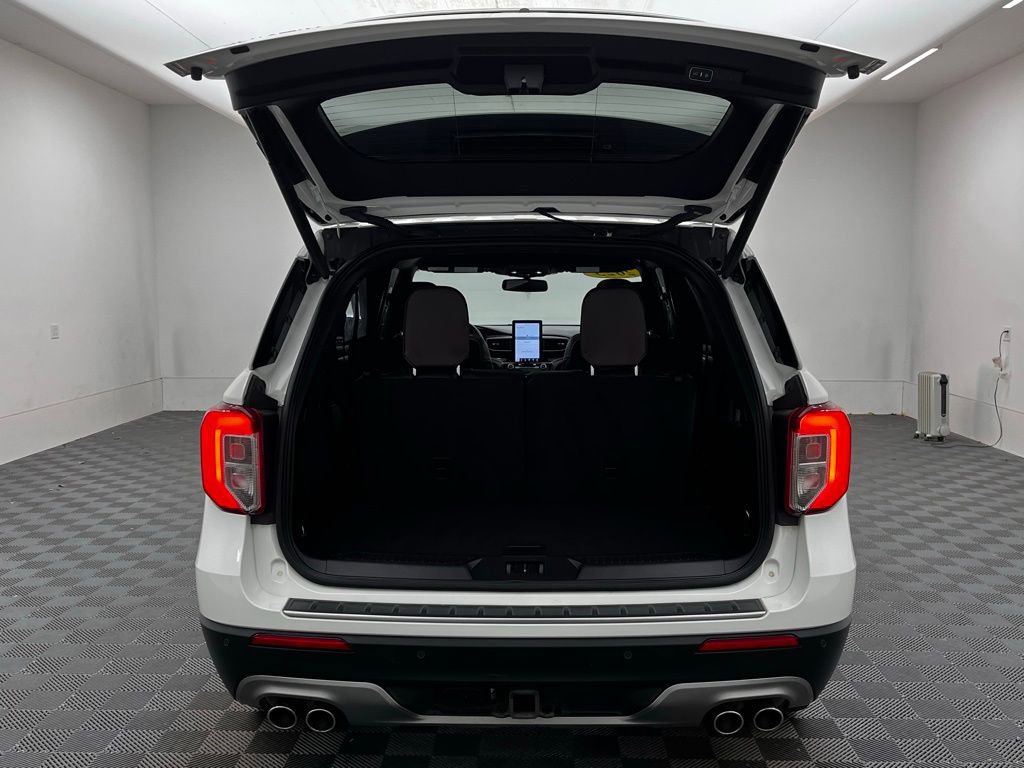 Used 2023 Ford Explorer Platinum w/ Technology Package image 10