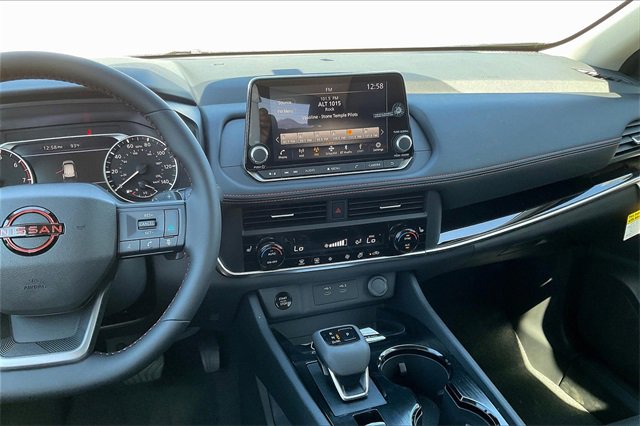 New 2026 Nissan Rogue SV image 4