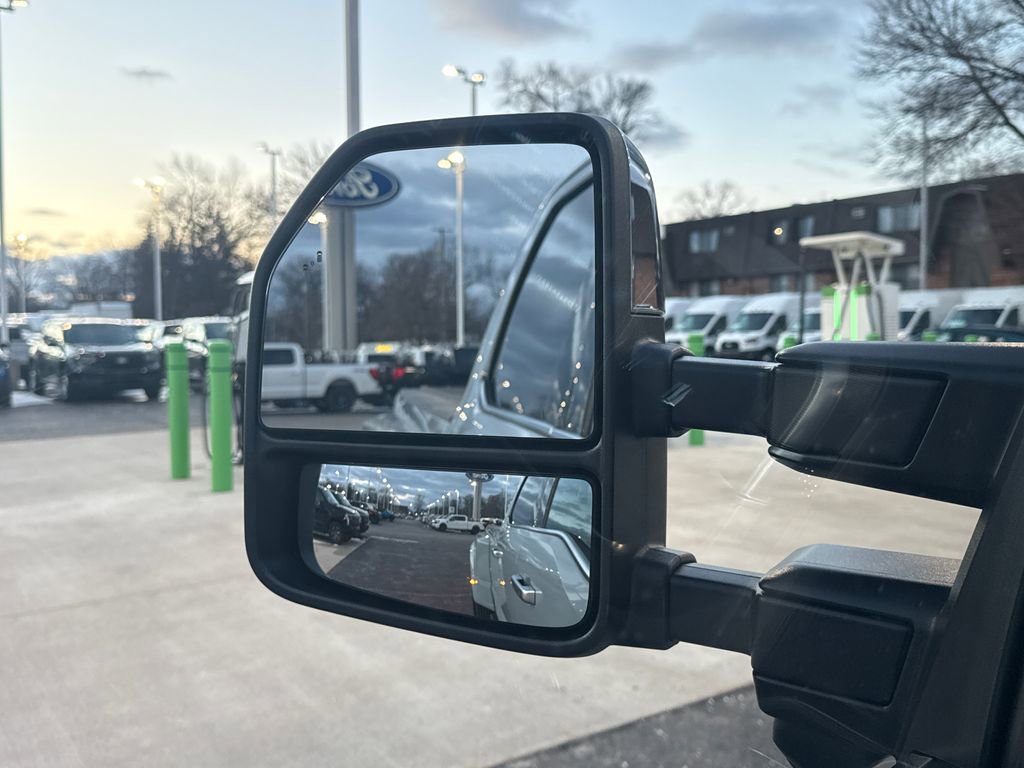 Used 2025 Ford F350 Platinum w/ Platinum Plus Package image 57