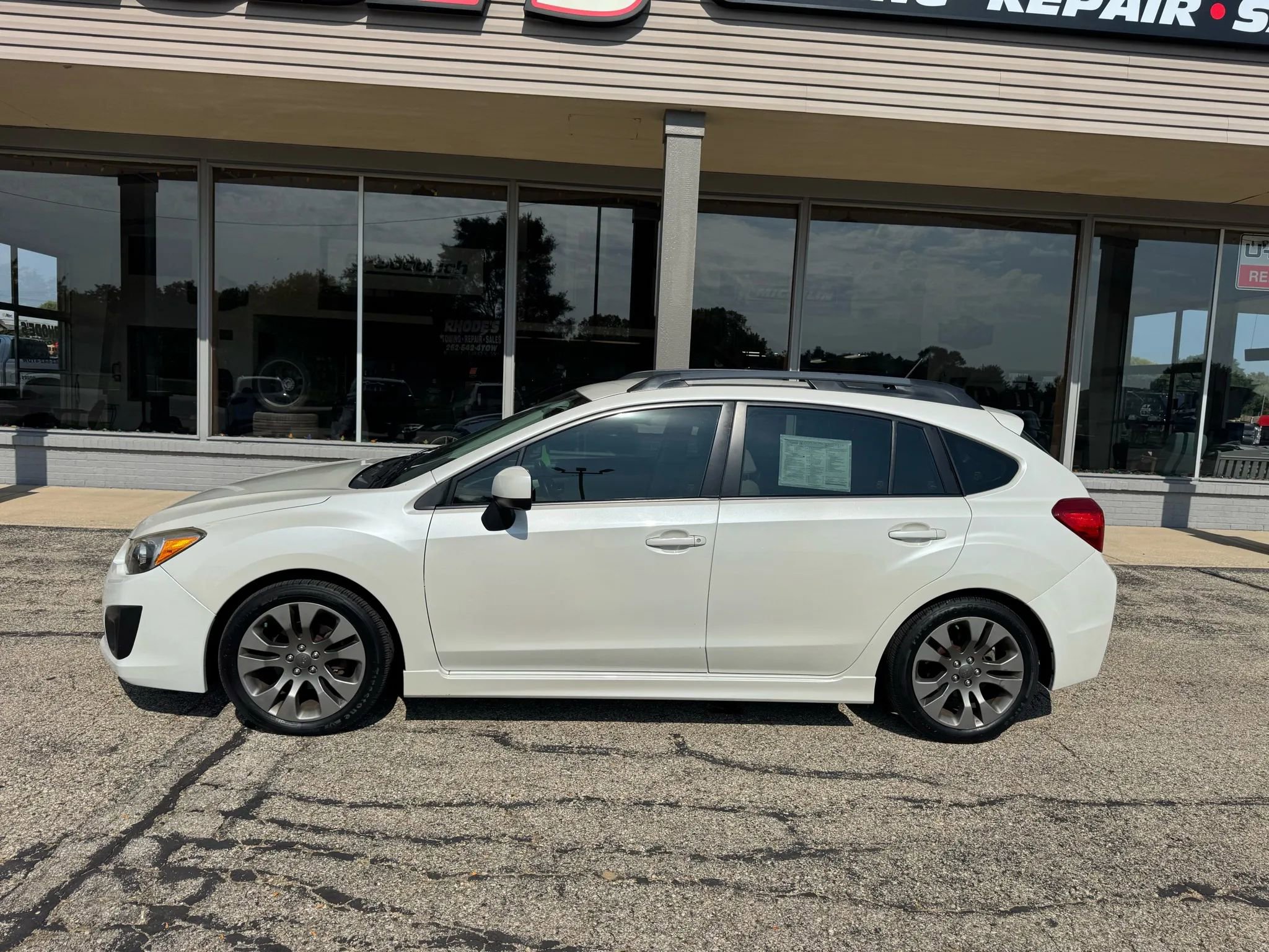 Used 2014 Subaru Impreza 2.0i Sport Premium image 2