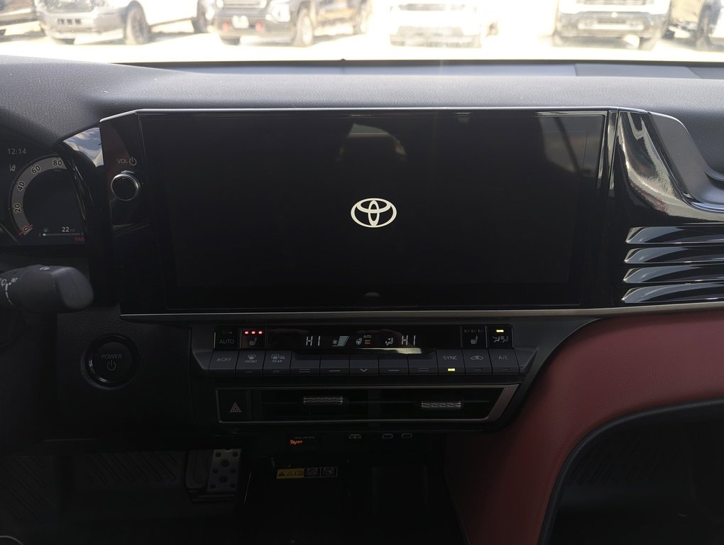 Used 2025 Toyota Camry XSE image 31