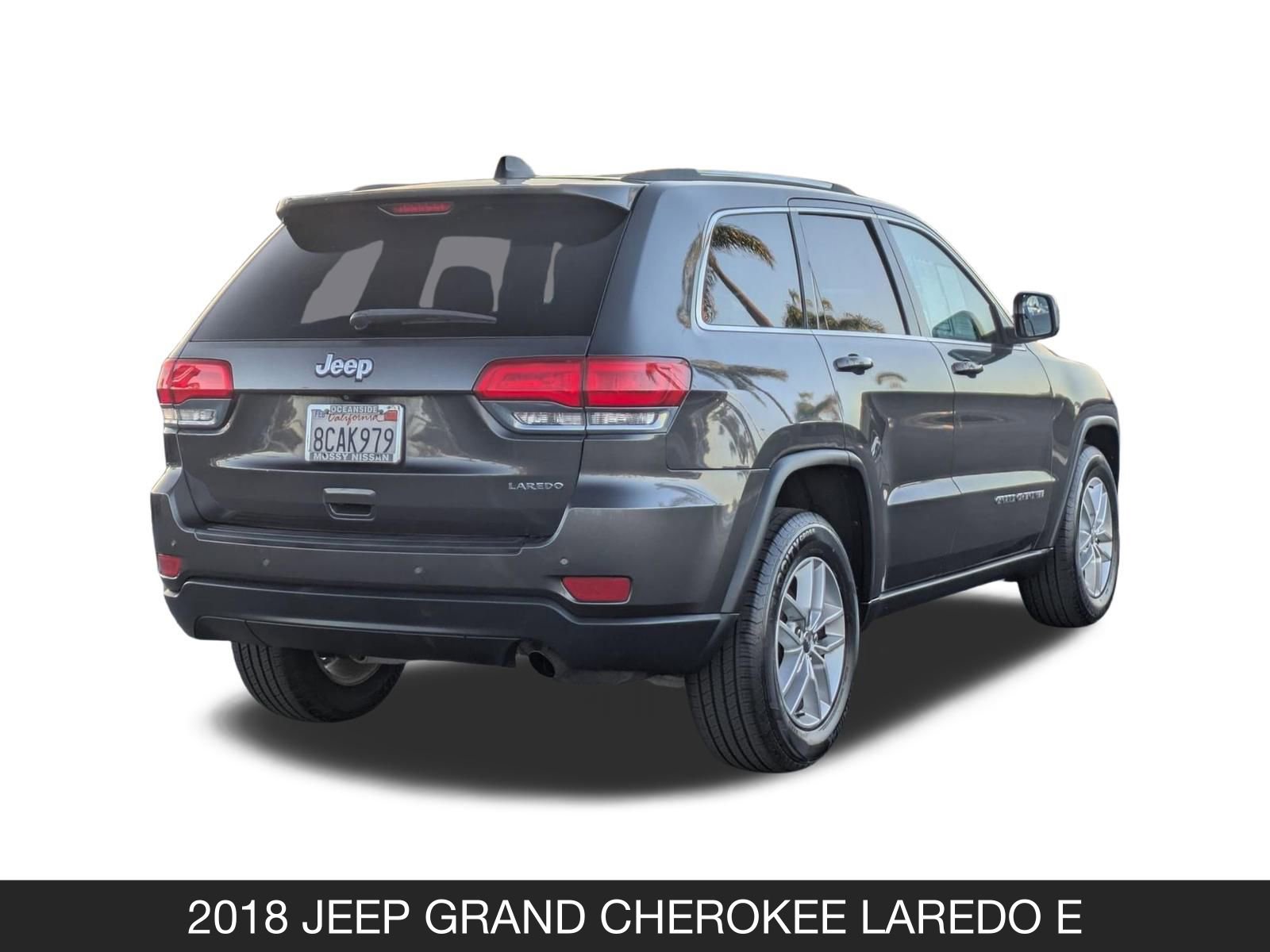 Used 2018 Jeep Grand Cherokee Laredo image 8