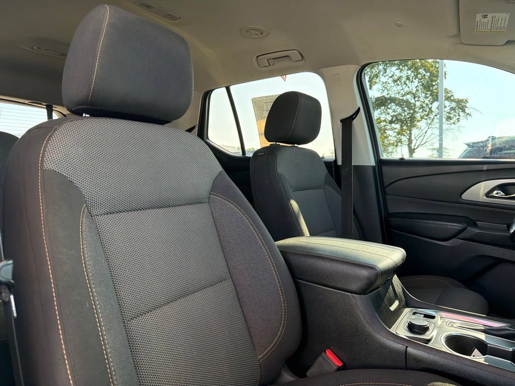 Used 2019 Chevrolet Traverse LT w/ LPO, Floor Liner Package AWD/4WD image 36